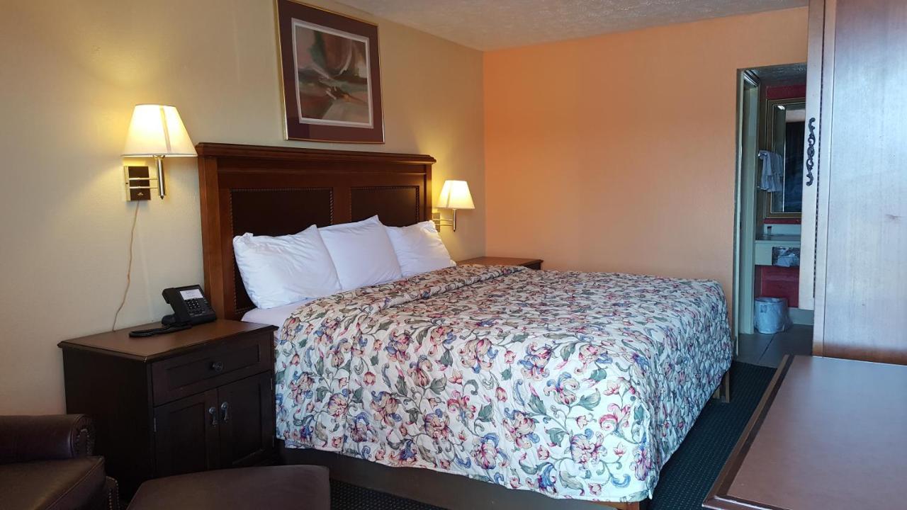 Hotel Garden And Extended 2*